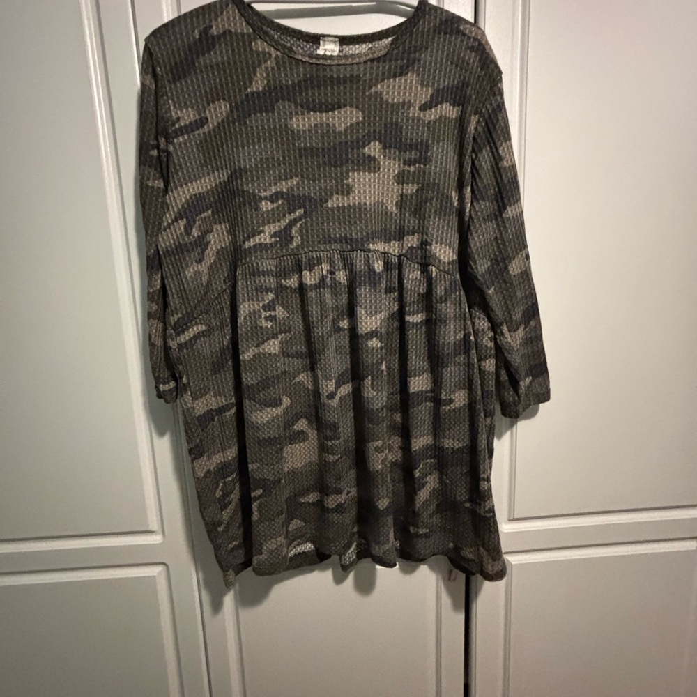 Camouflage Patterned Tunic Top